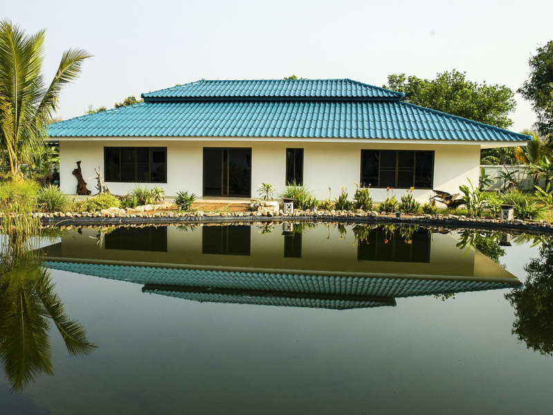 Lake House
